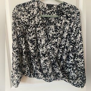 Nordstrom Halogen black and white pattern blouse